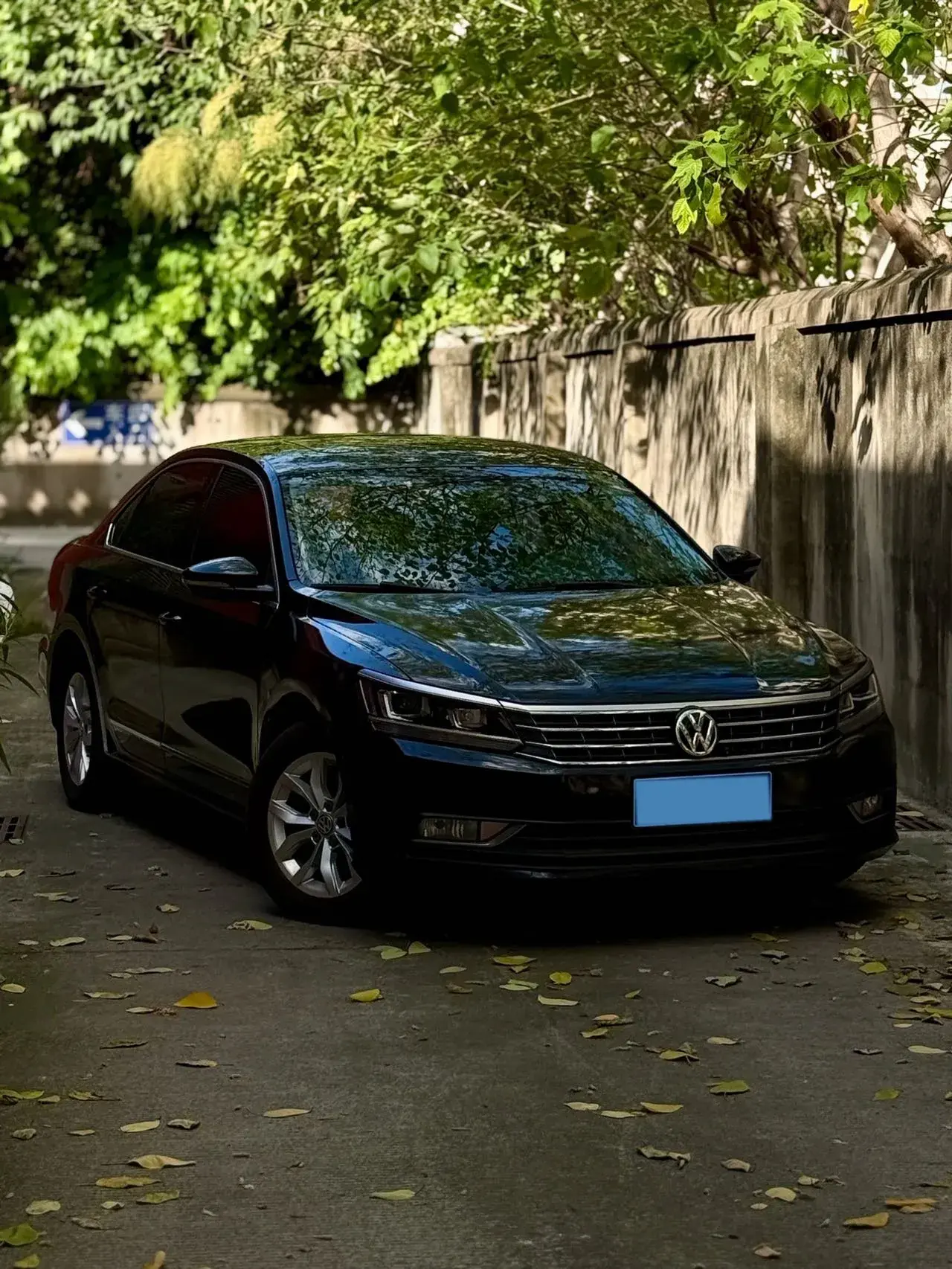 2015 VOLKSWAGEN PASSAT thumbnail 3