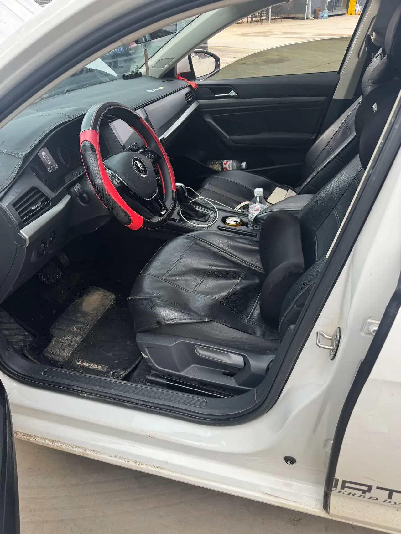 2022 VOLKSWAGEN LAVIDA thumbnail 2