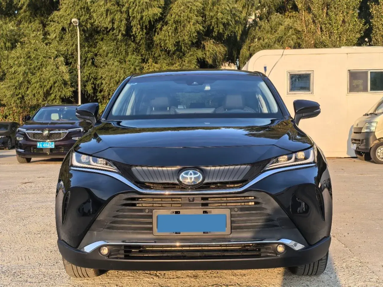 2022 TOYOTA HARRIER thumbnail 2