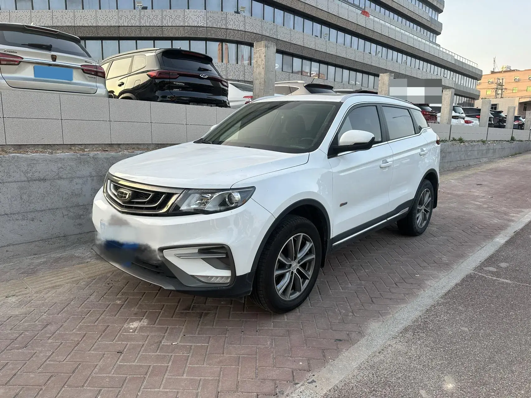 2020 GEELY AZKARRA view 1