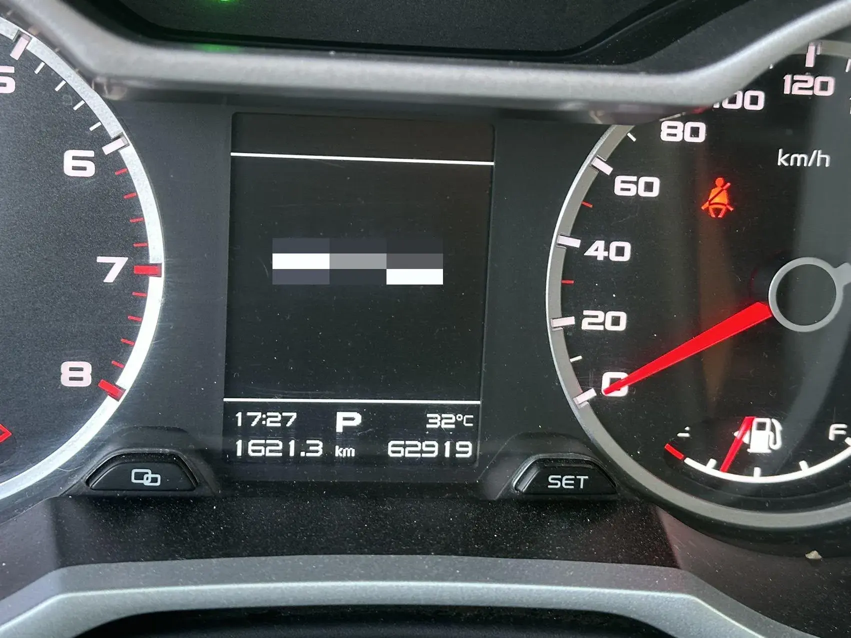 2020 GEELY AZKARRA thumbnail 3