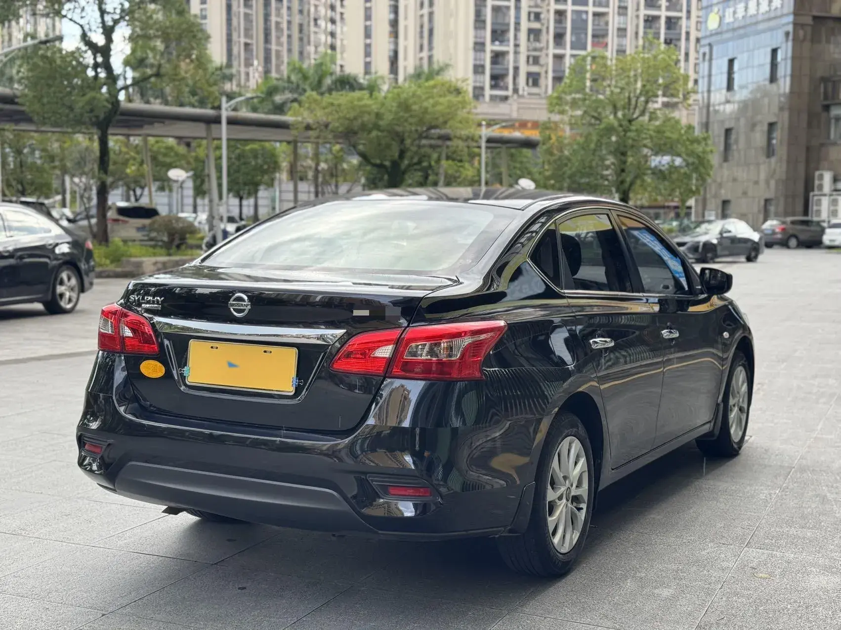 2021 NISSAN SYLPHY thumbnail 4