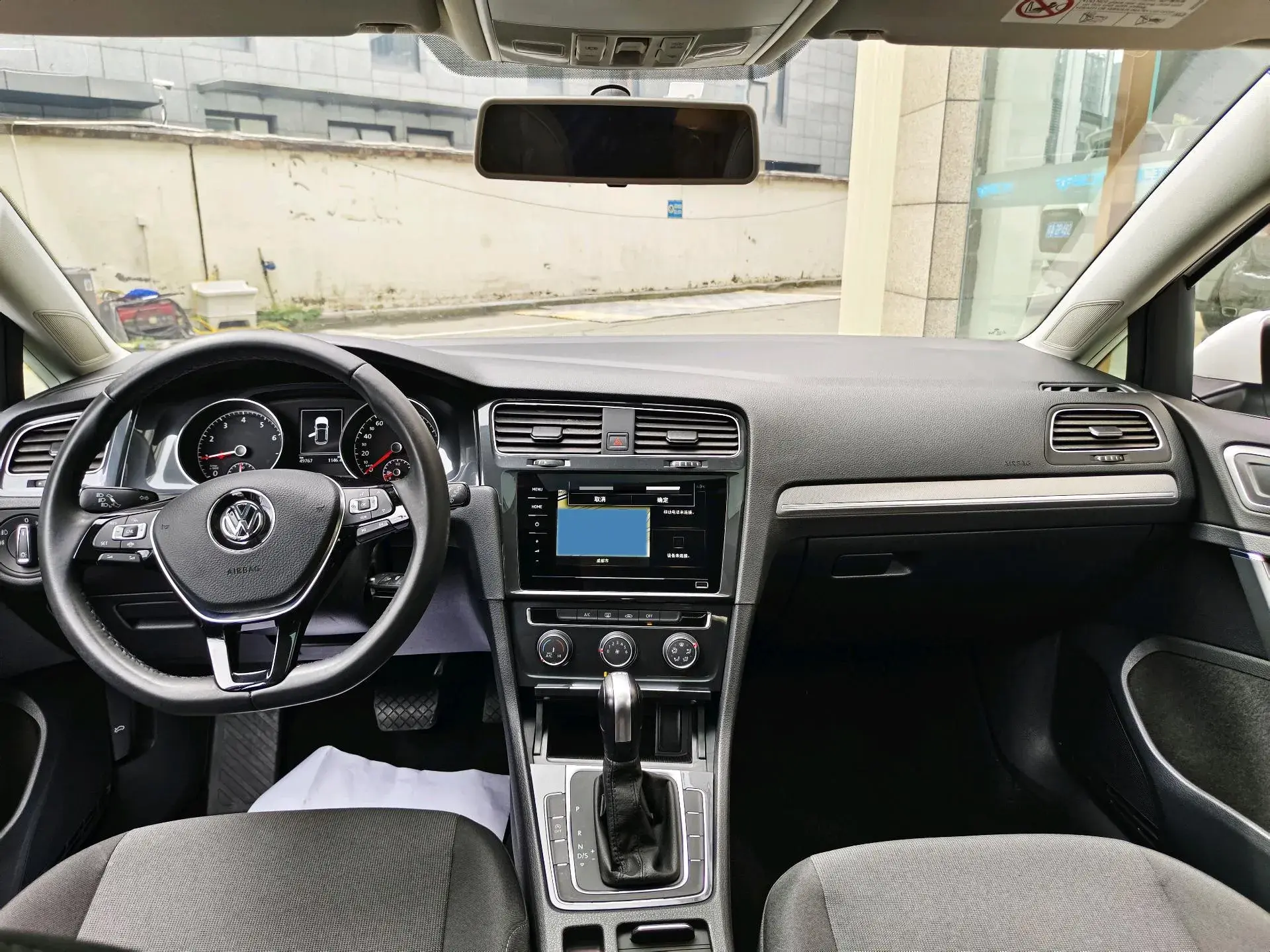 2020 VOLKSWAGEN GOLF thumbnail 3