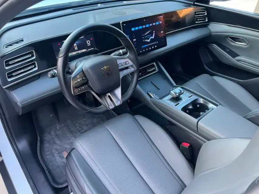 2024 BYD QINL thumbnail 3