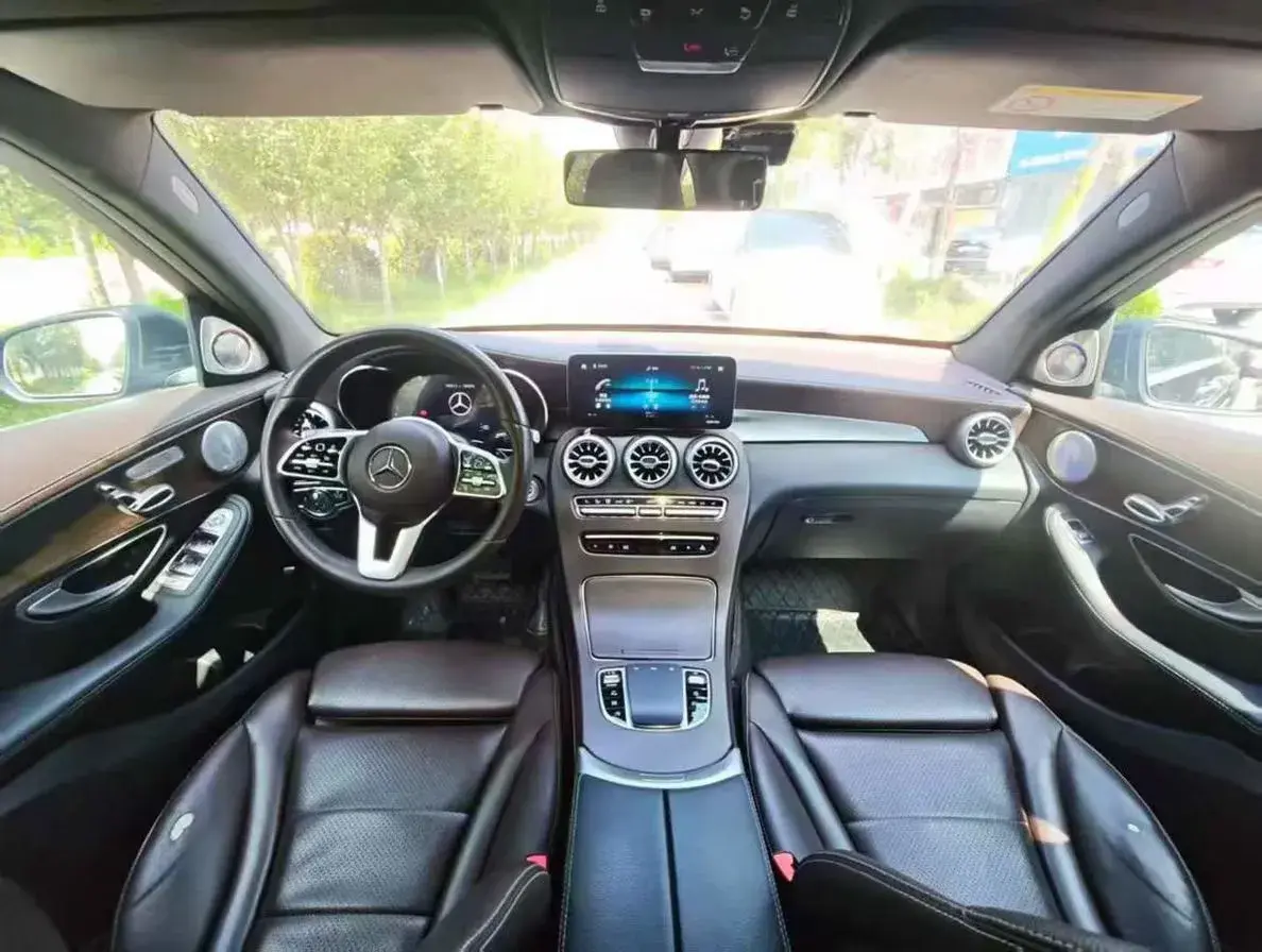 2020 MERCEDES-BENZ GLC thumbnail 4