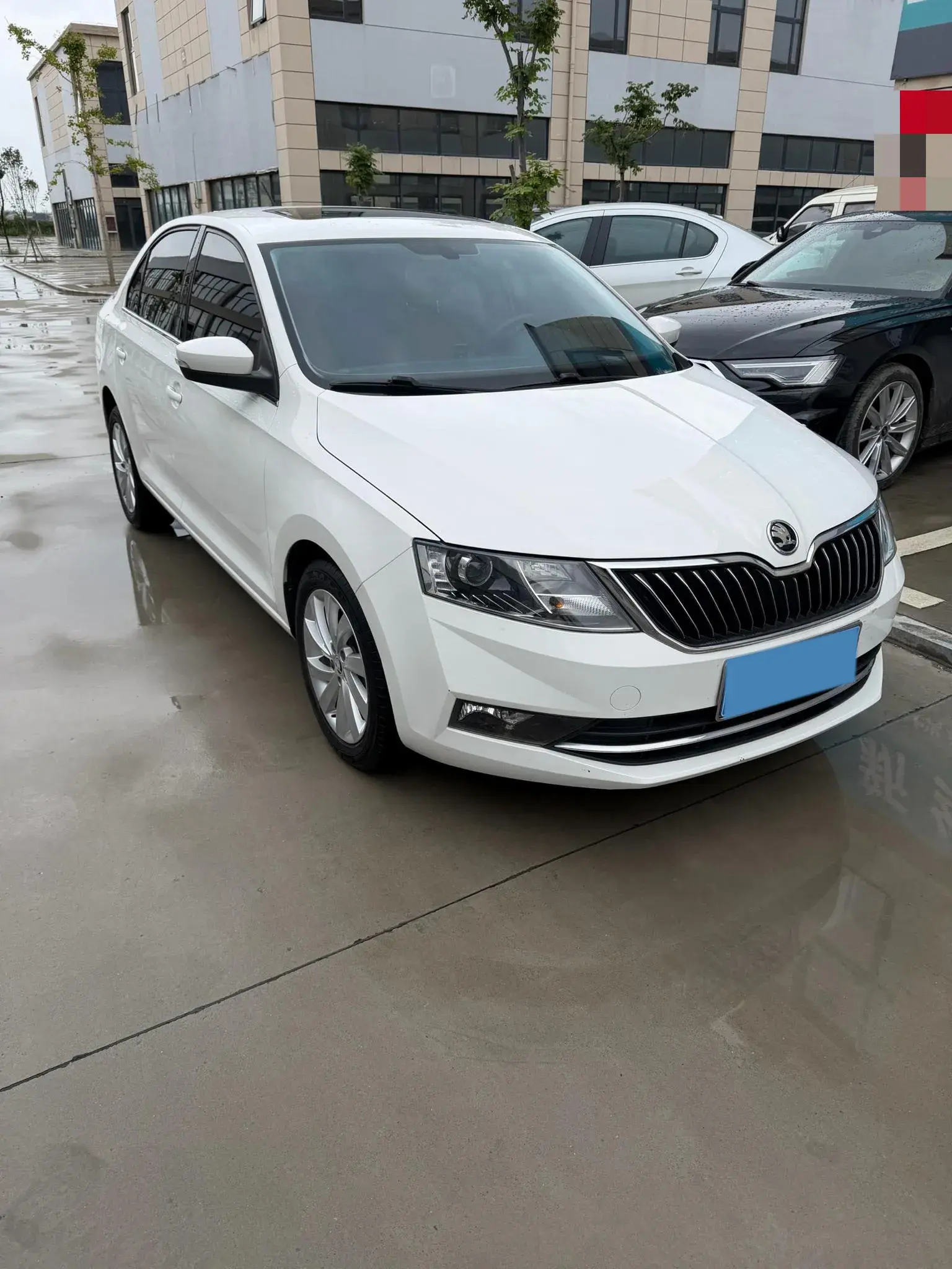 2019 SKODA RAPID thumbnail 2