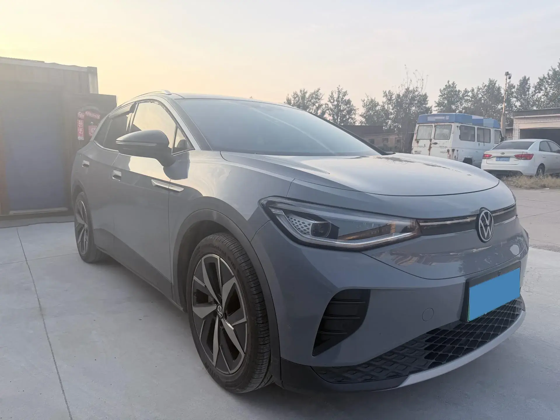 2021 VOLKSWAGEN ID.4 thumbnail 3