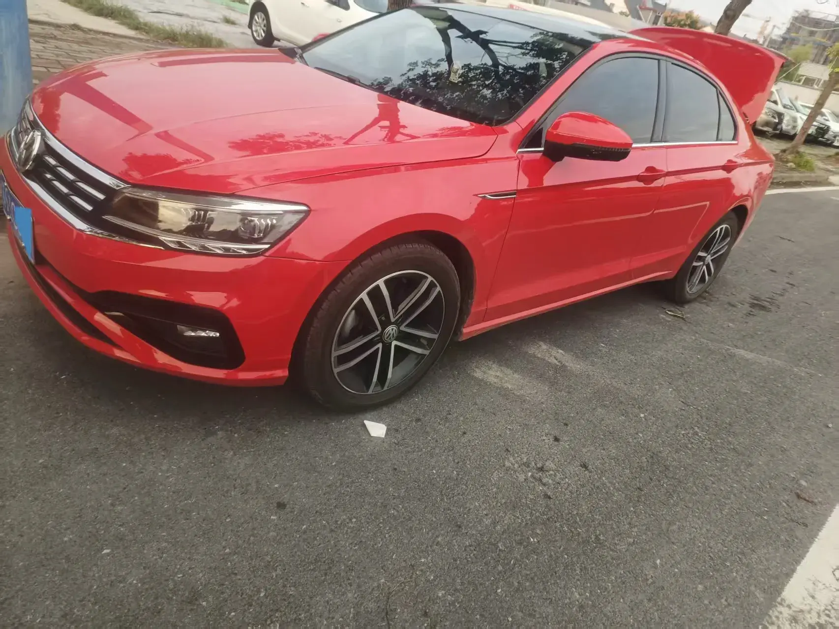 2021 VOLKSWAGEN LAMANDO view 1