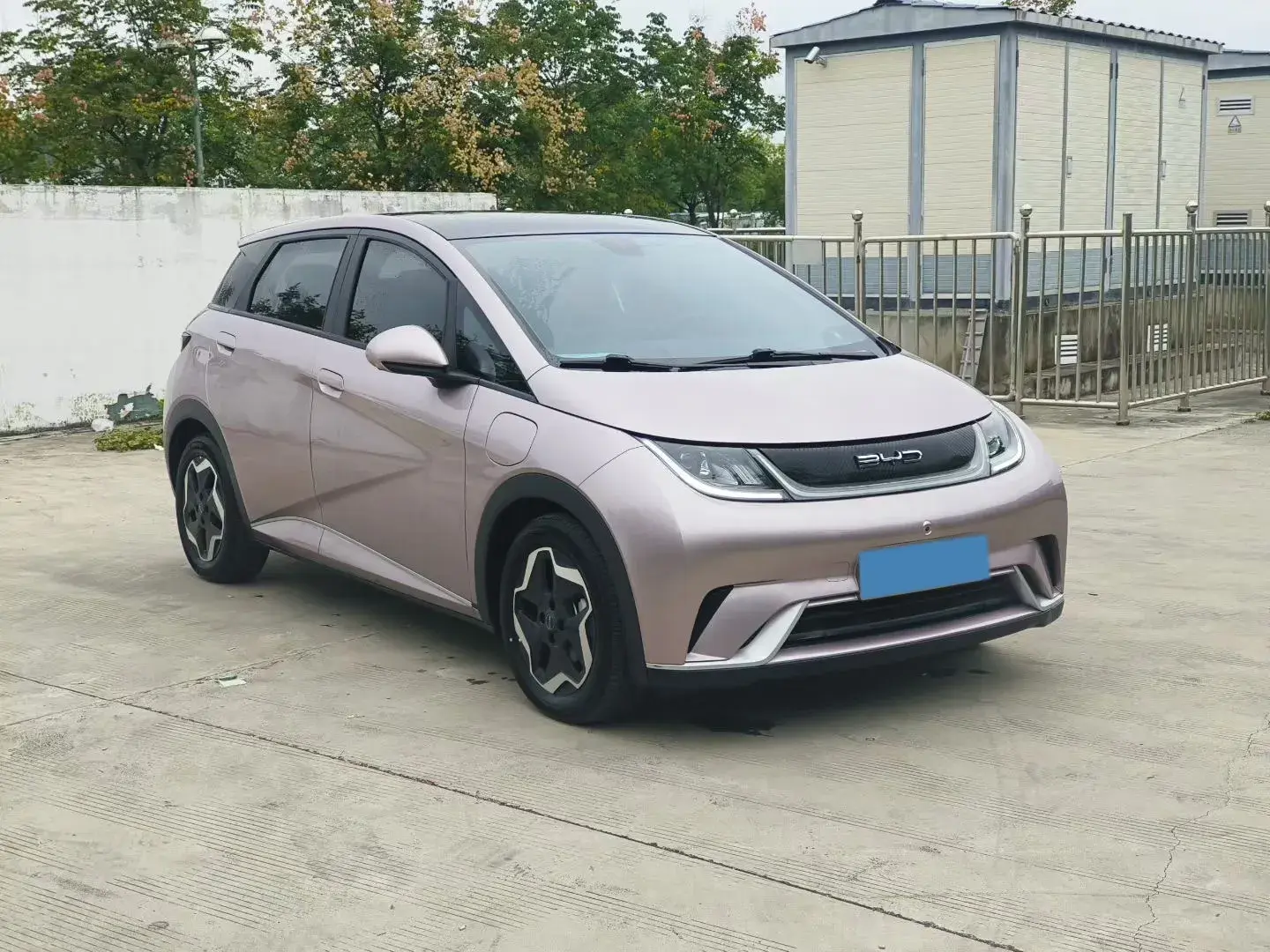 2021 BYD DOLPHIN thumbnail 3