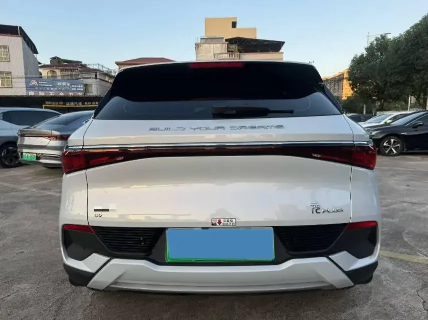 2024 BYD YUAN thumbnail 4