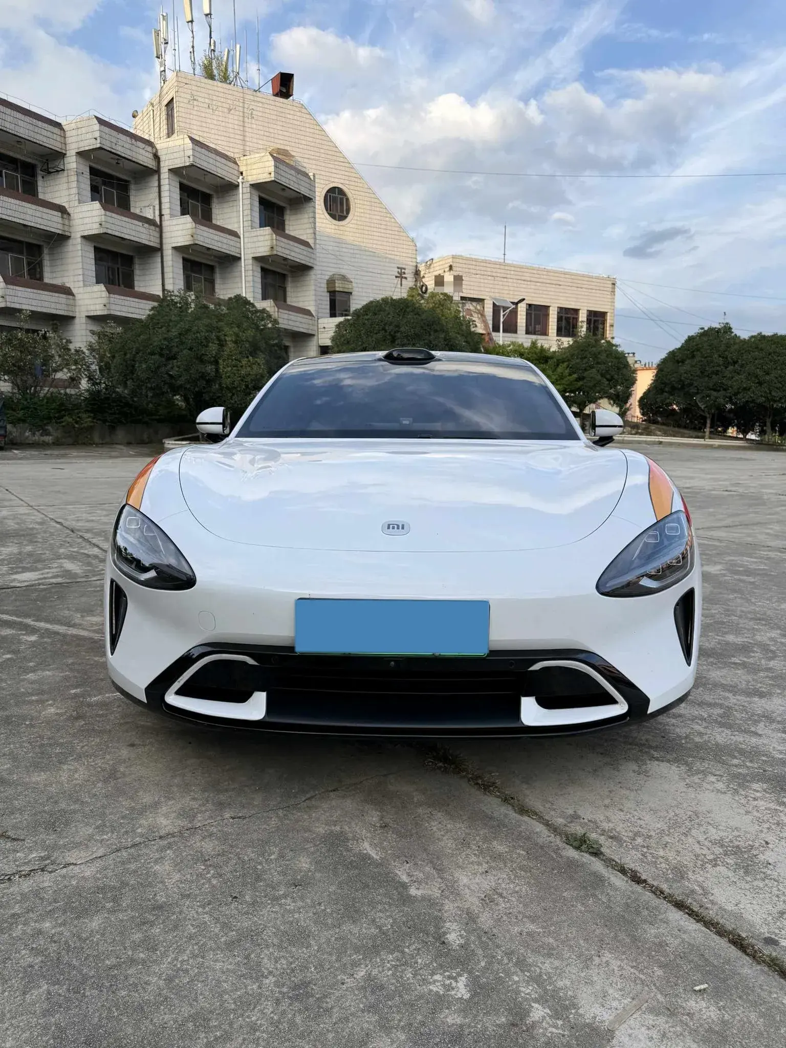 2024 MI SU7 thumbnail 2