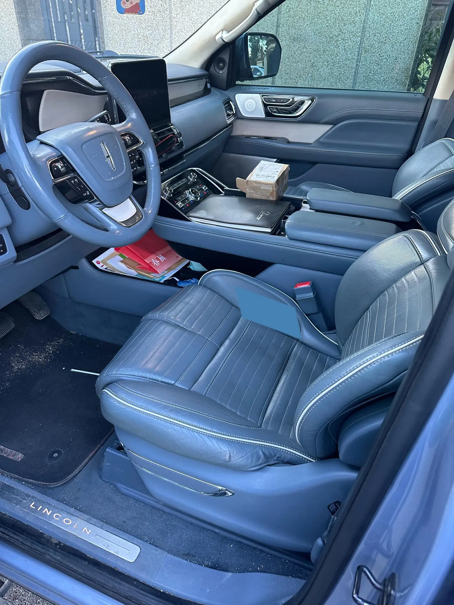 2019 LINCOLN NAVIGATOR thumbnail 4