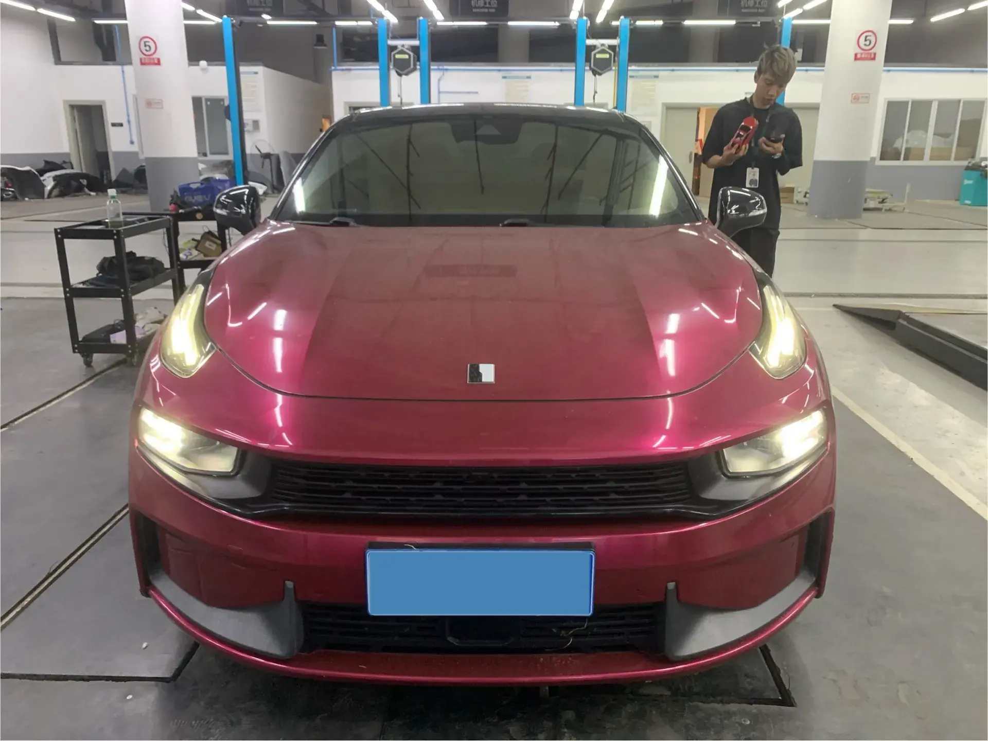 2018 LYNK&CO 03 thumbnail 2