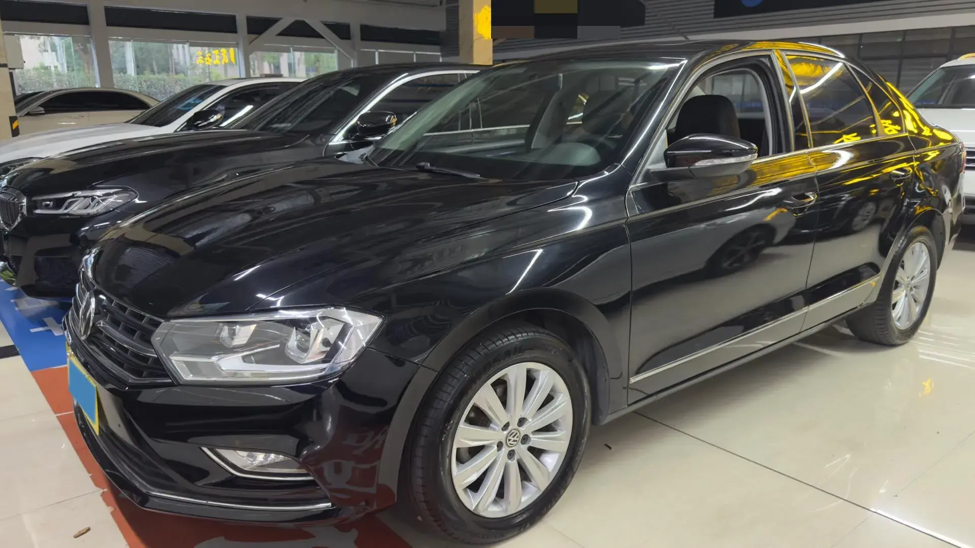 2018 VOLKSWAGEN BORA thumbnail 4