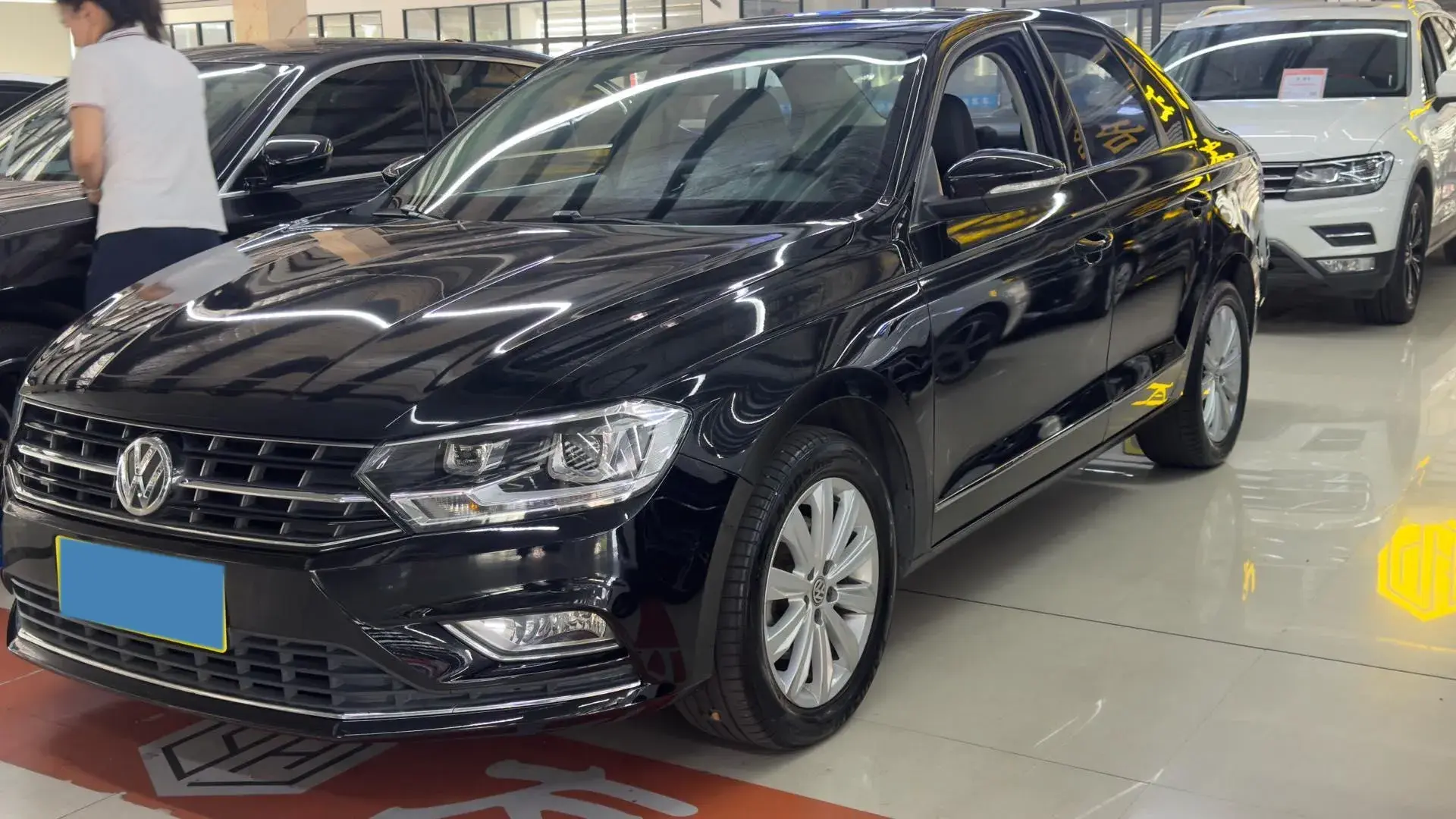 2018 VOLKSWAGEN BORA view 1