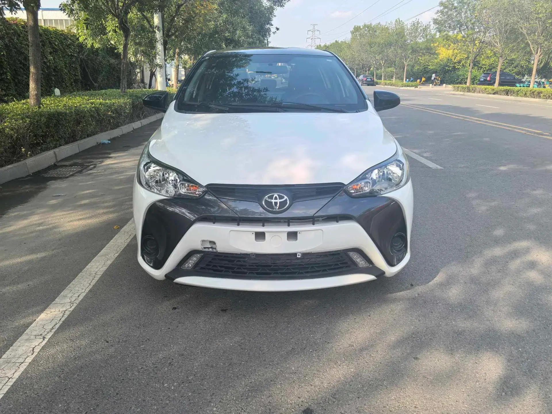 2021 TOYOTA YARIS thumbnail 2