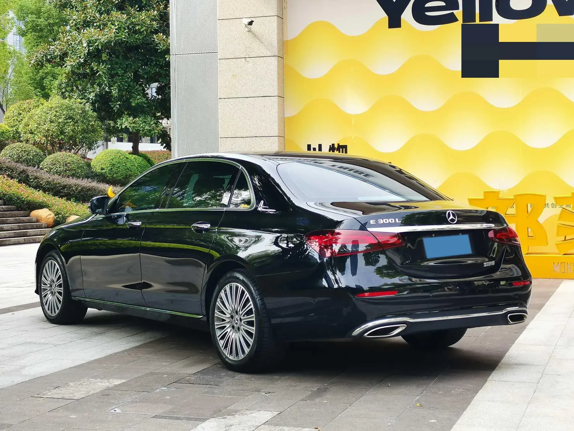 2021 MERCEDES-BENZ E thumbnail 3