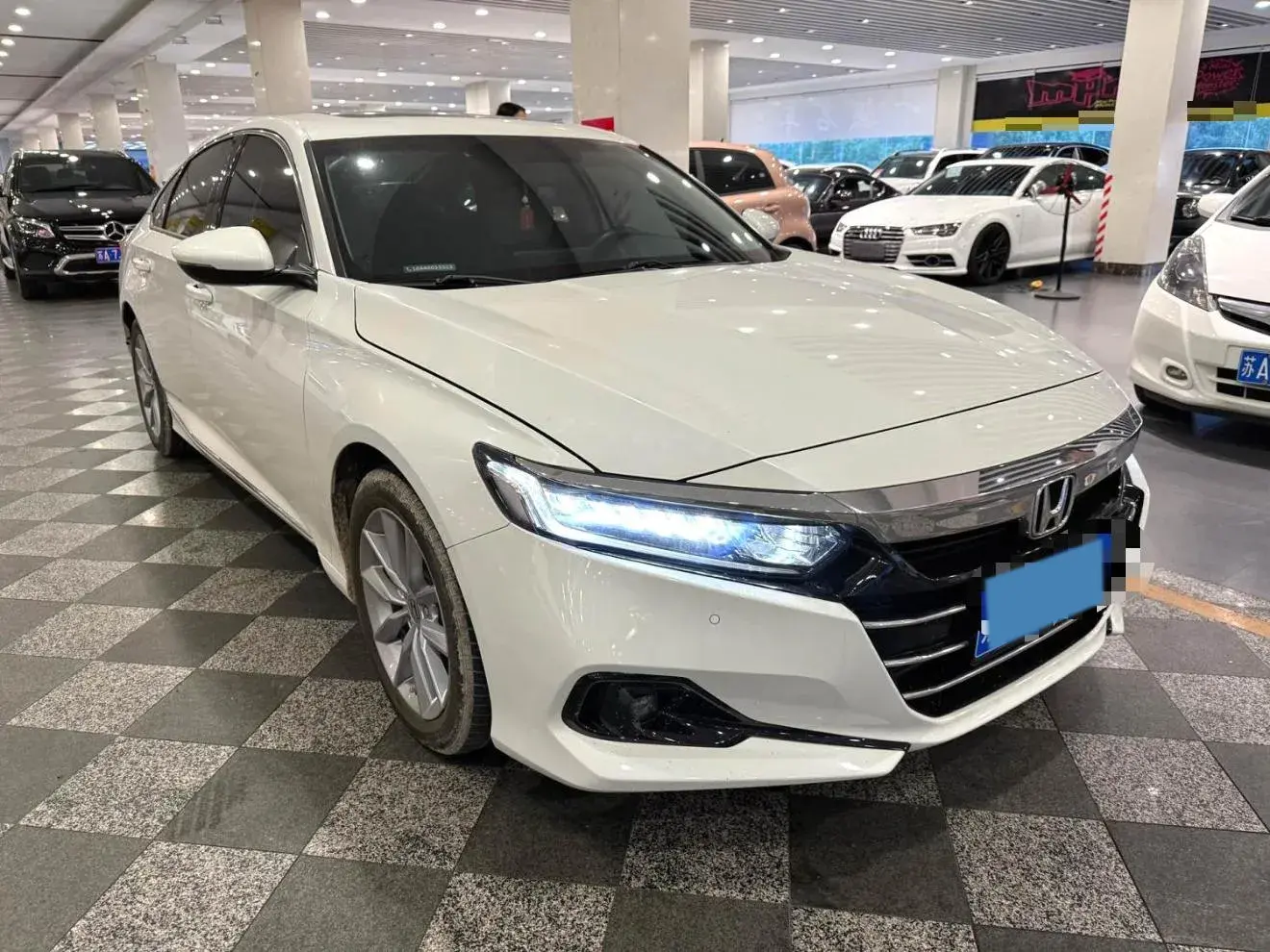 2022 HONDA ACCORD thumbnail 3