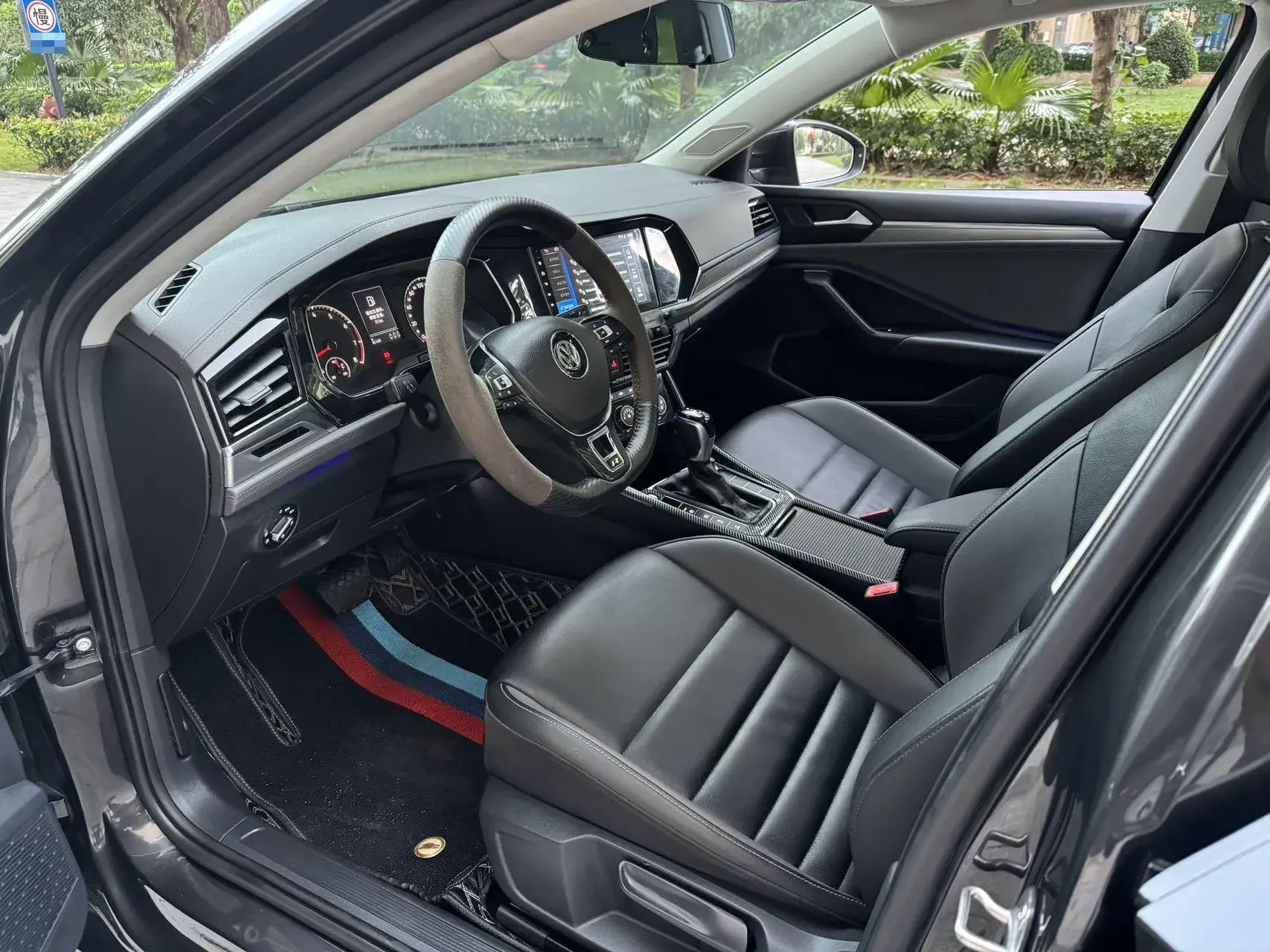 2019 VOLKSWAGEN SAGITAR thumbnail 4