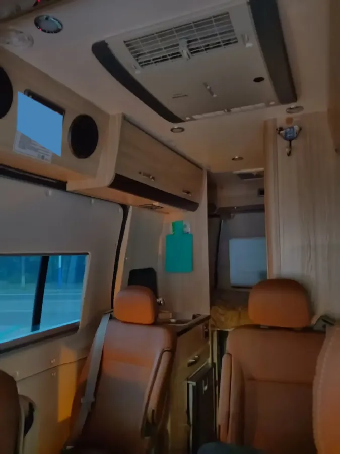 2021 MAXUS V80 RV 2.0T 139HP L4 6AMT,autocango,china used car exporter,china ev exporter,chinese used car exporter,chinese used ev exporter