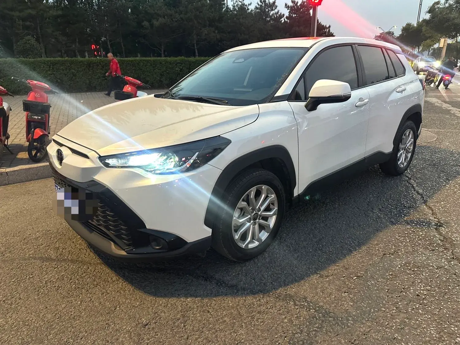 2024 TOYOTA FRONTLANDER view 1