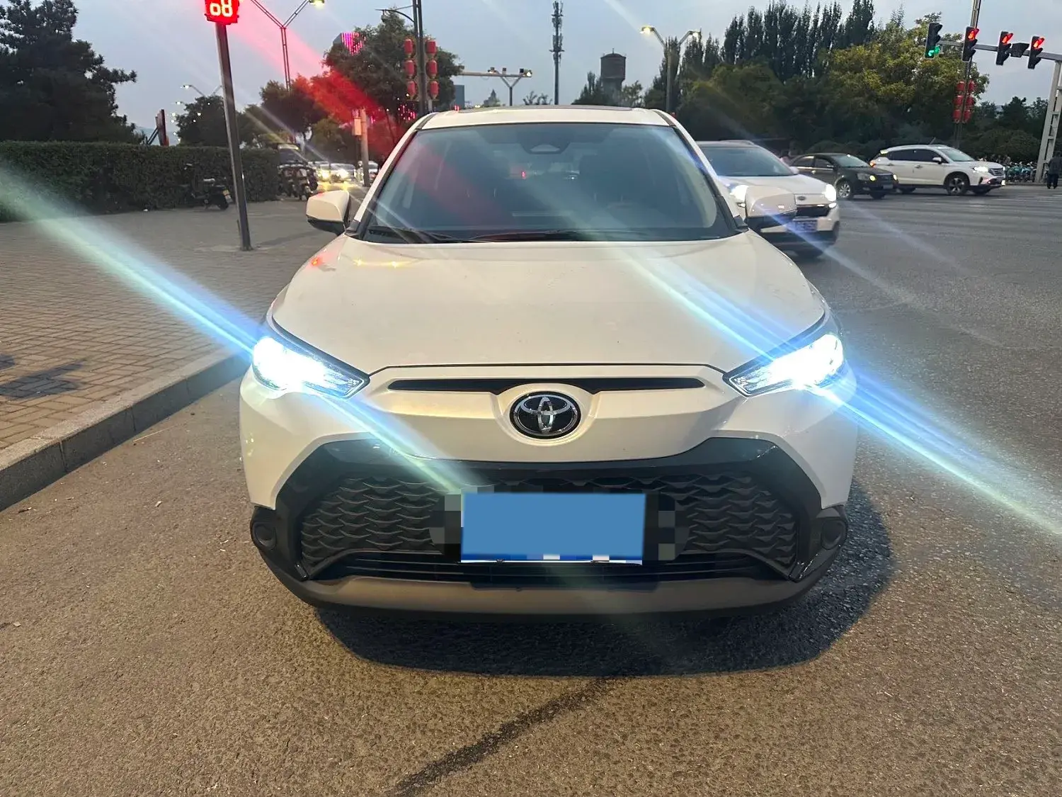 2024 TOYOTA FRONTLANDER thumbnail 2