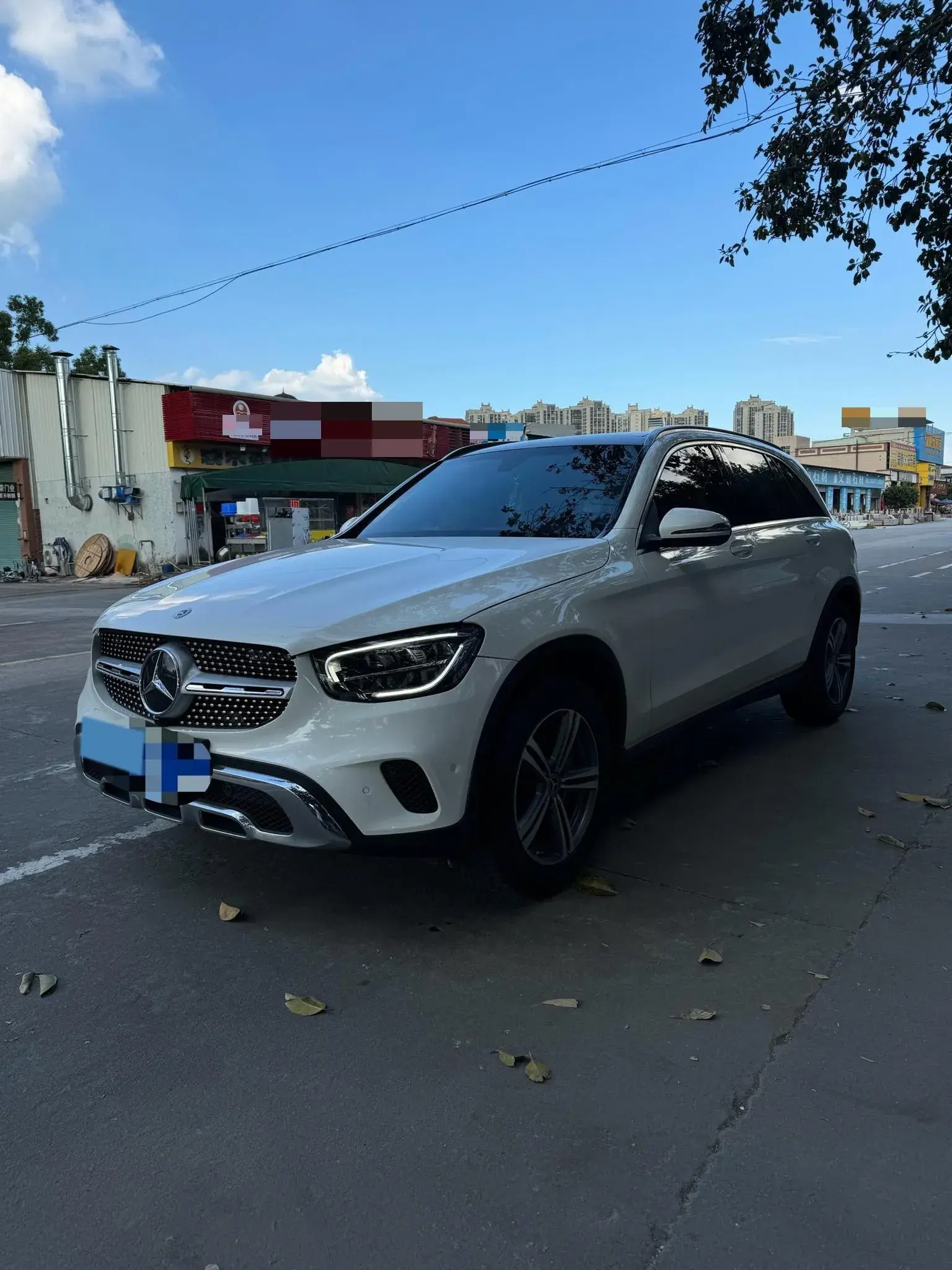 2021 MERCEDES-BENZ GLC view 1