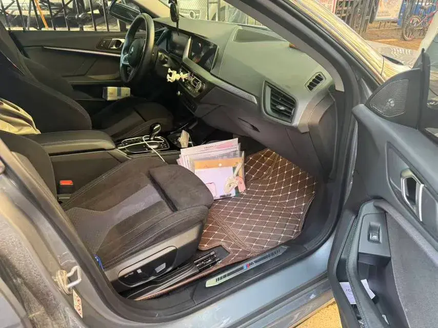 2021 BMW 2 thumbnail 3