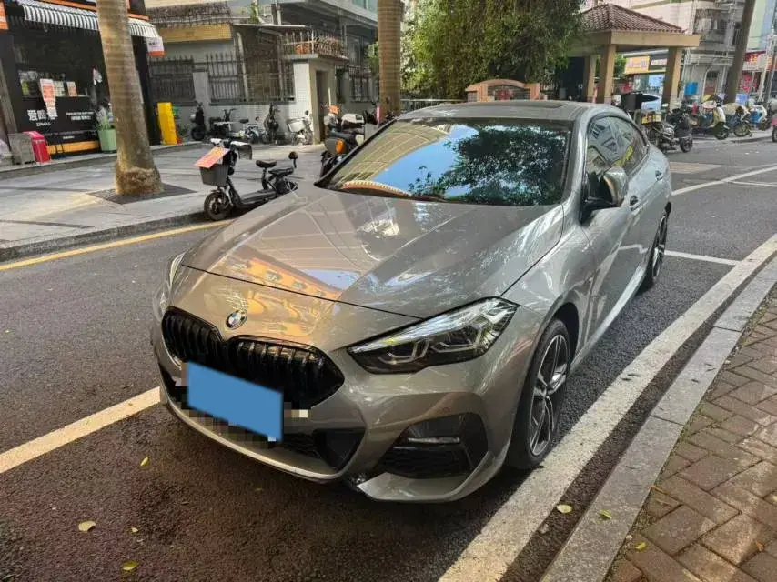 2021 BMW 2 view 1