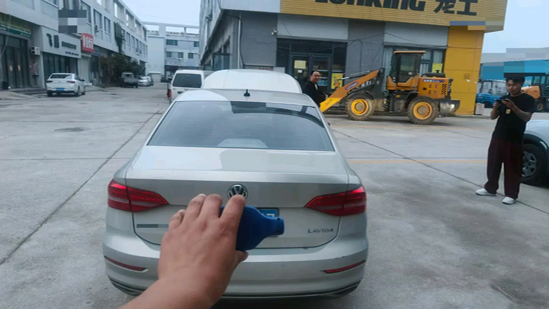 2018 VOLKSWAGEN LAVIDA thumbnail 3