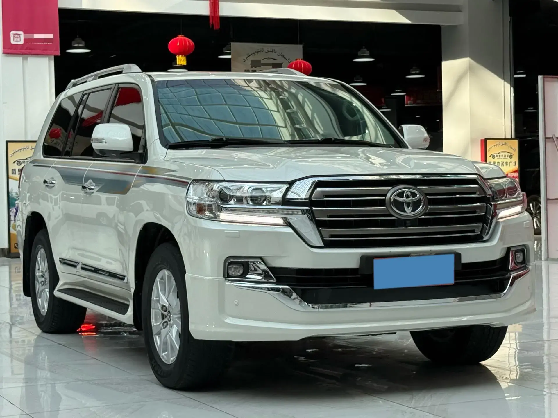 2016 TOYOTA LAND thumbnail 2