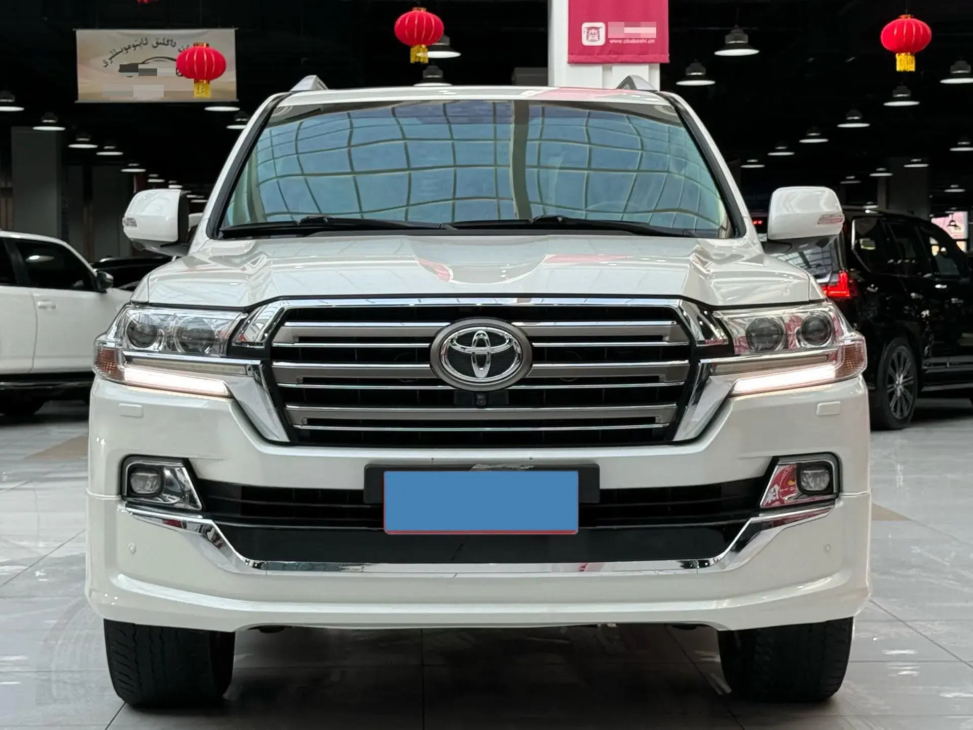 2016 TOYOTA LAND thumbnail 3