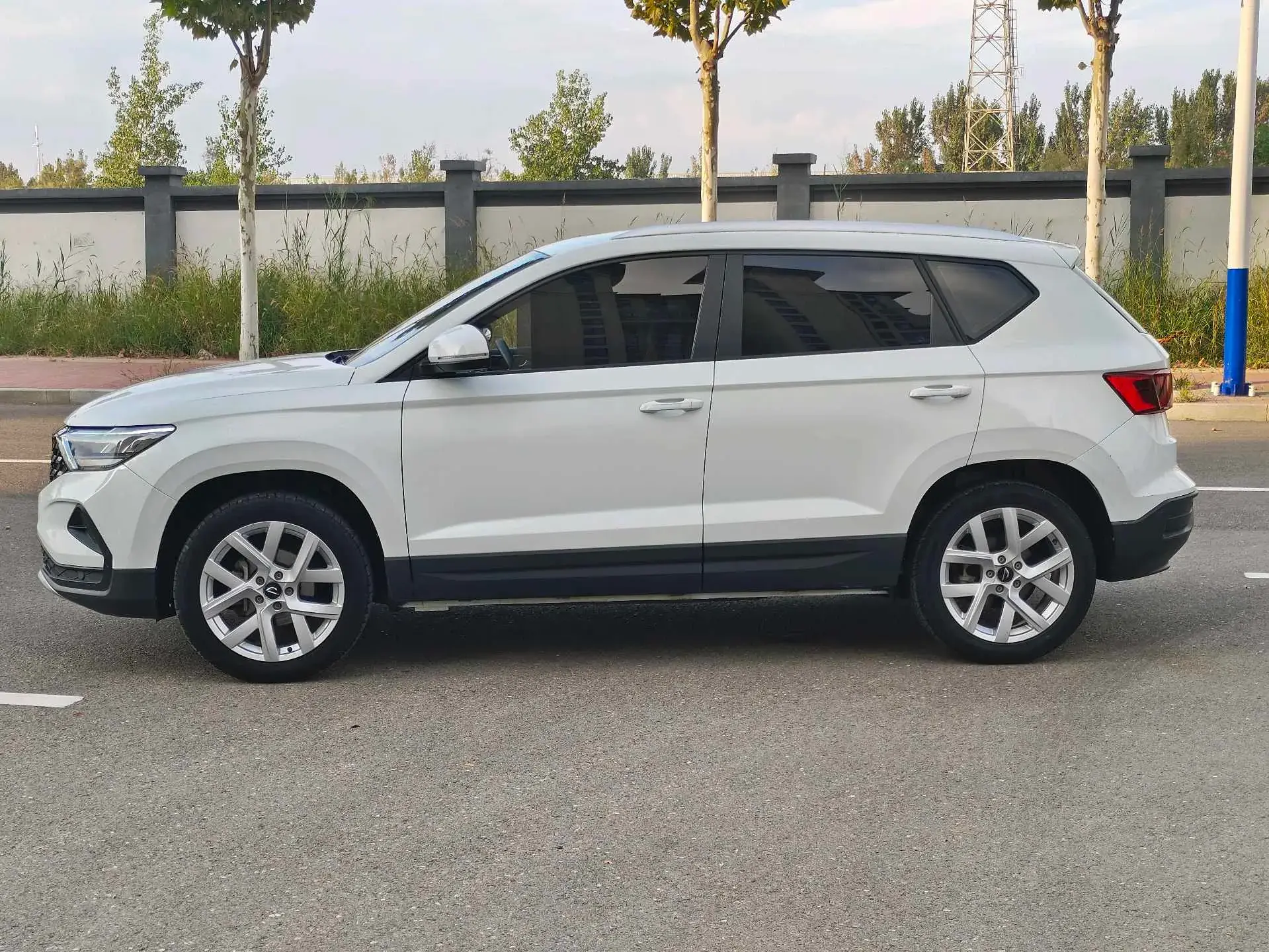 2022 JETTA VS5 thumbnail 3