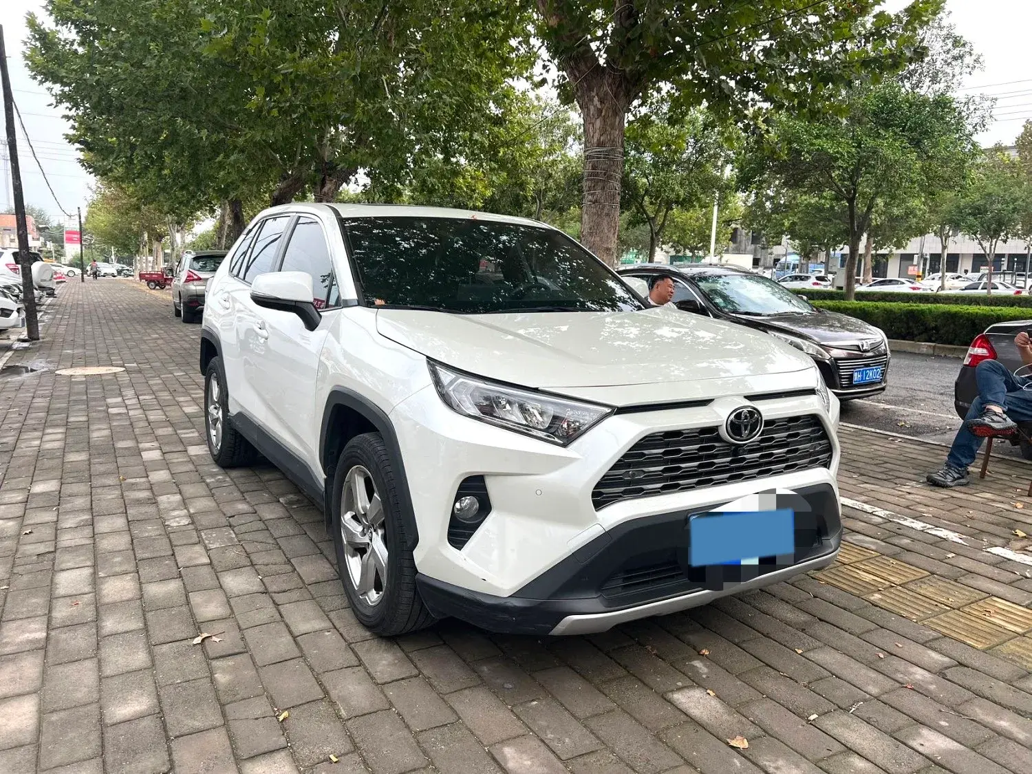 2021 TOYOTA RAV4 thumbnail 2