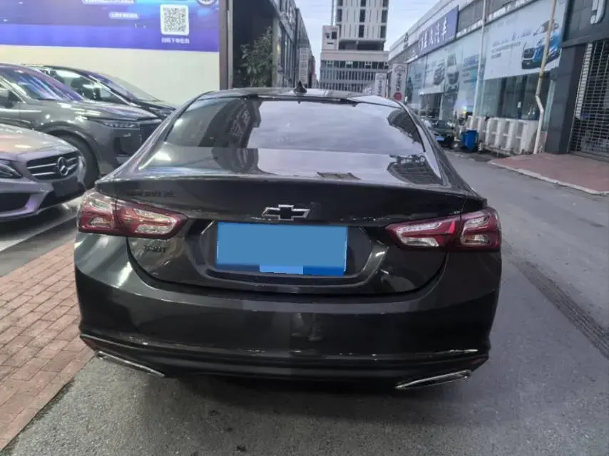 2019 CHEVROLET MALIBU thumbnail 4