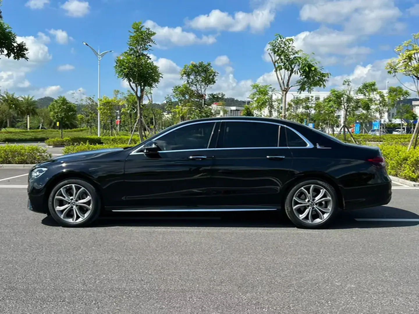 2022 MERCEDES-BENZ E thumbnail 4