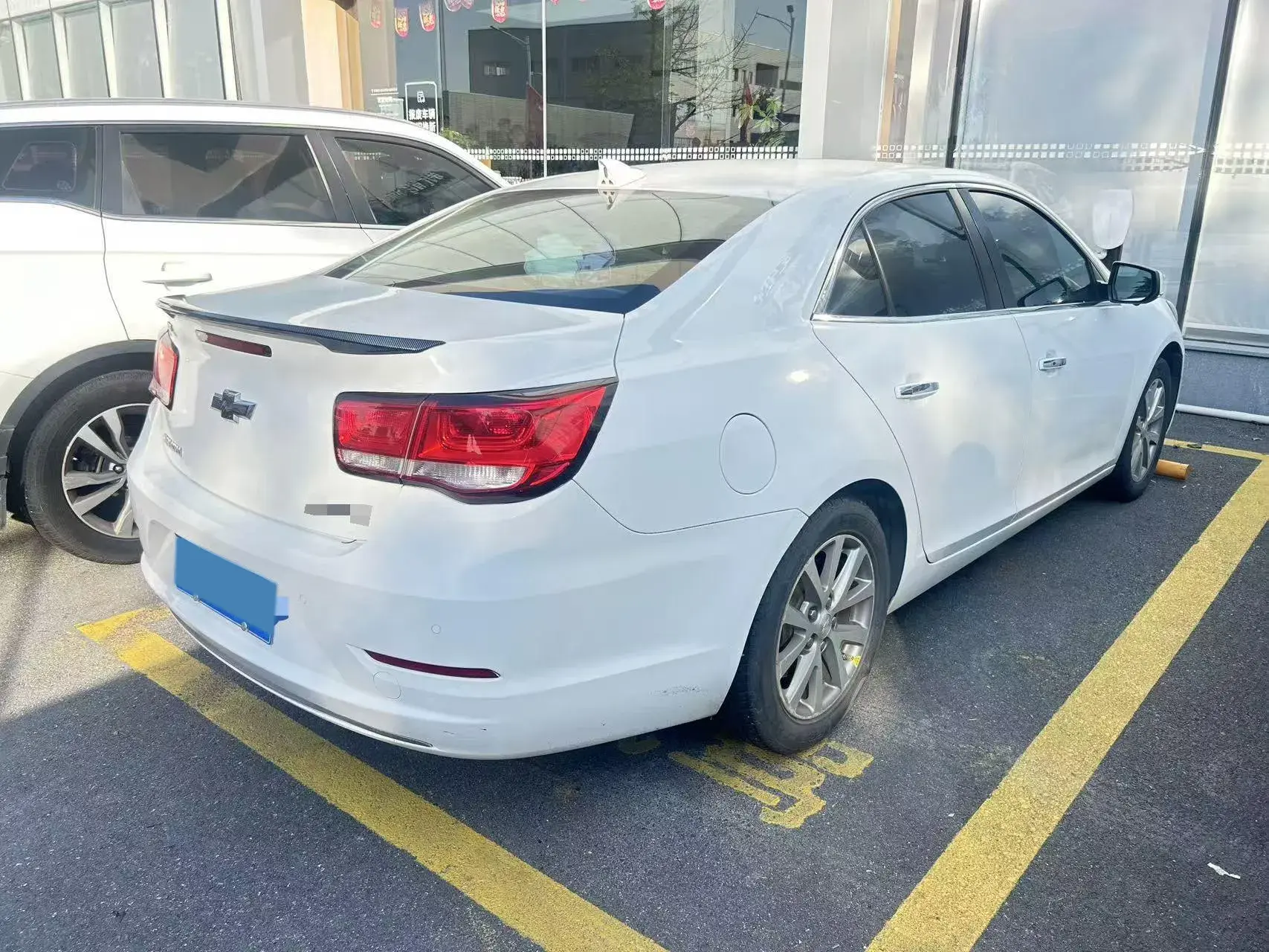 2018 CHEVROLET MALIBU thumbnail 2