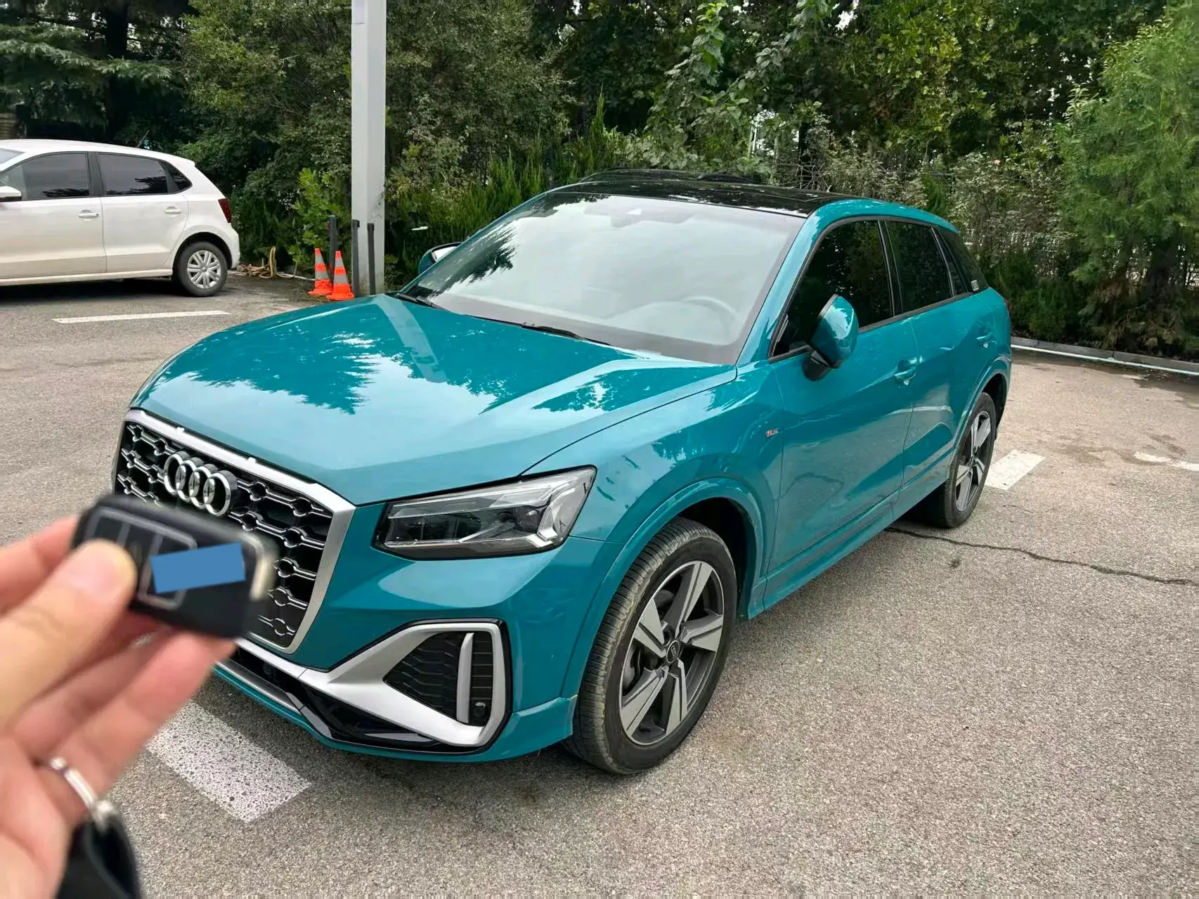 2022 AUDI Q2L view 1