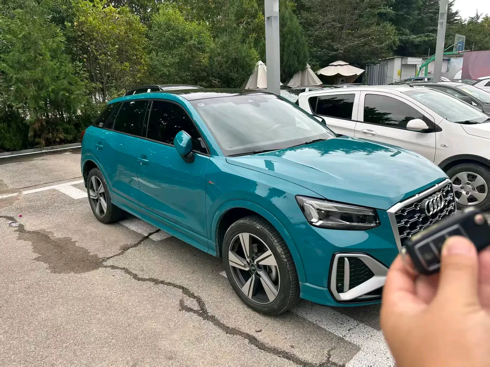 2022 AUDI Q2L thumbnail 2