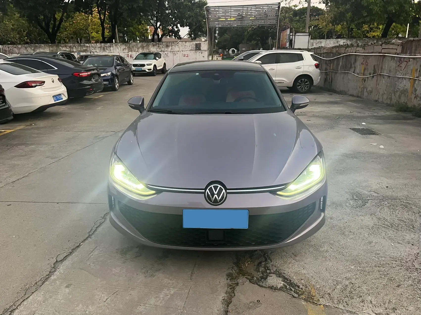 2023 VOLKSWAGEN LAMANDO thumbnail 3