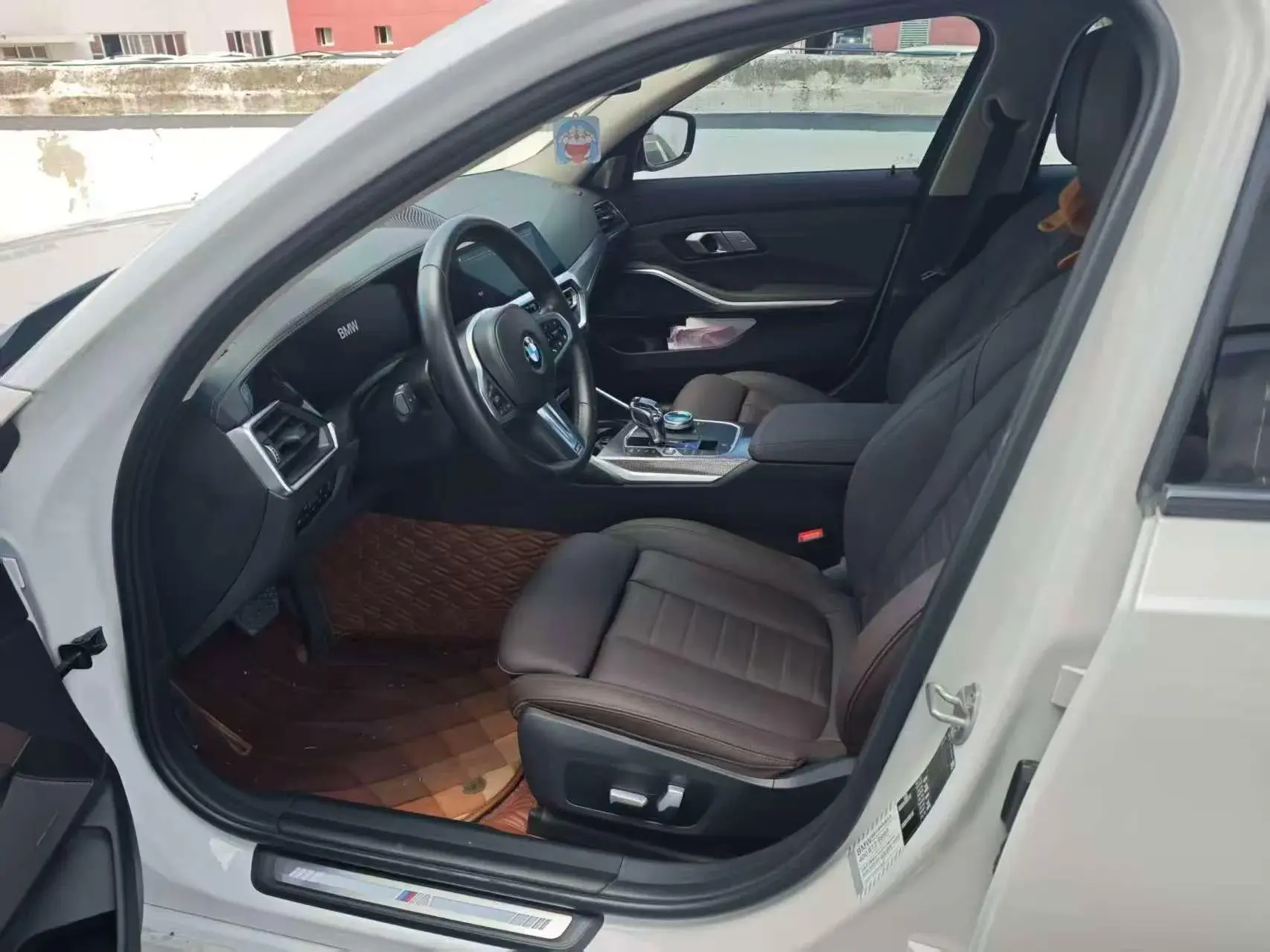 2021 BMW 3 thumbnail 2