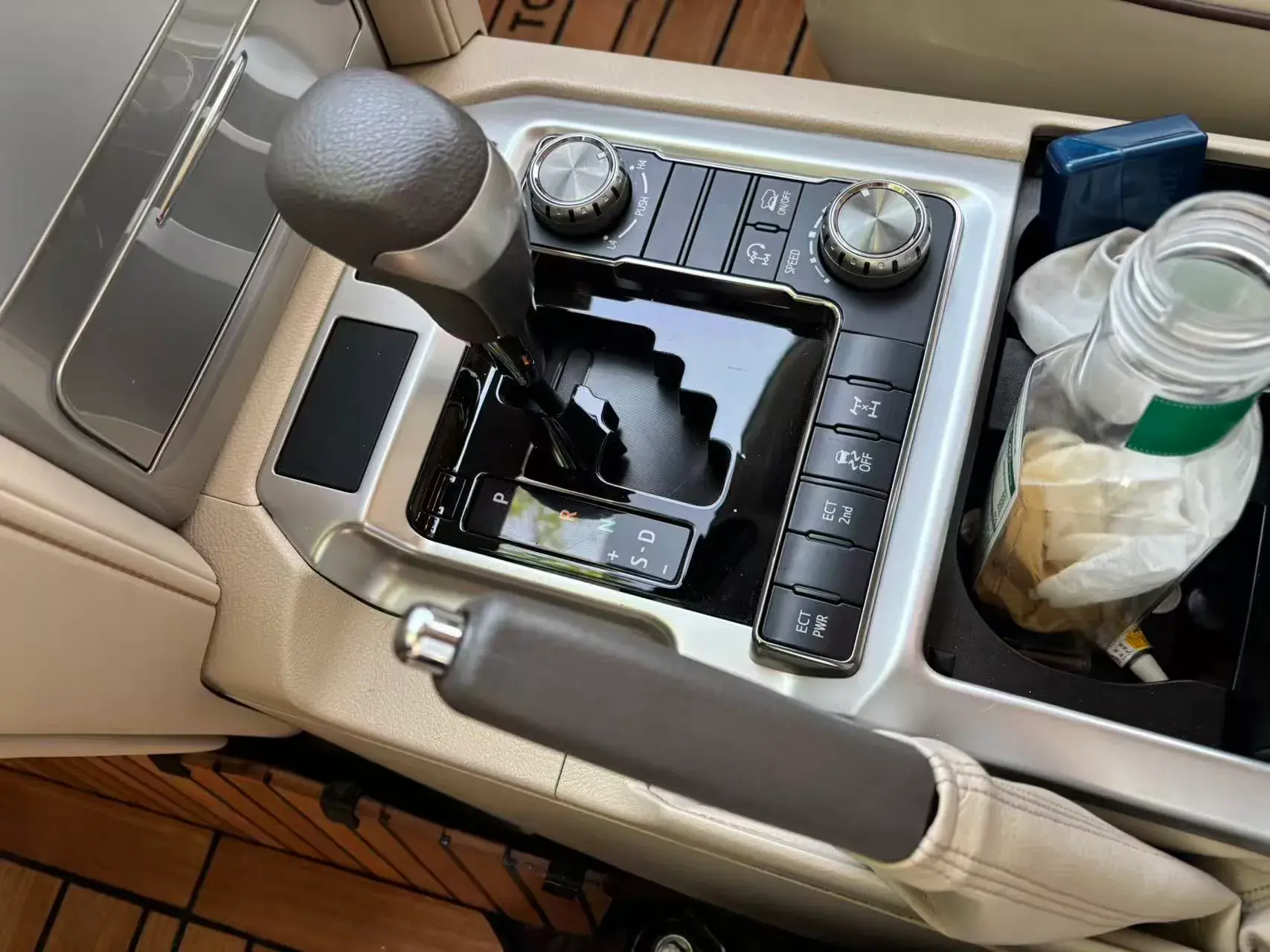 2019 CHEVROLET TRAX thumbnail 4