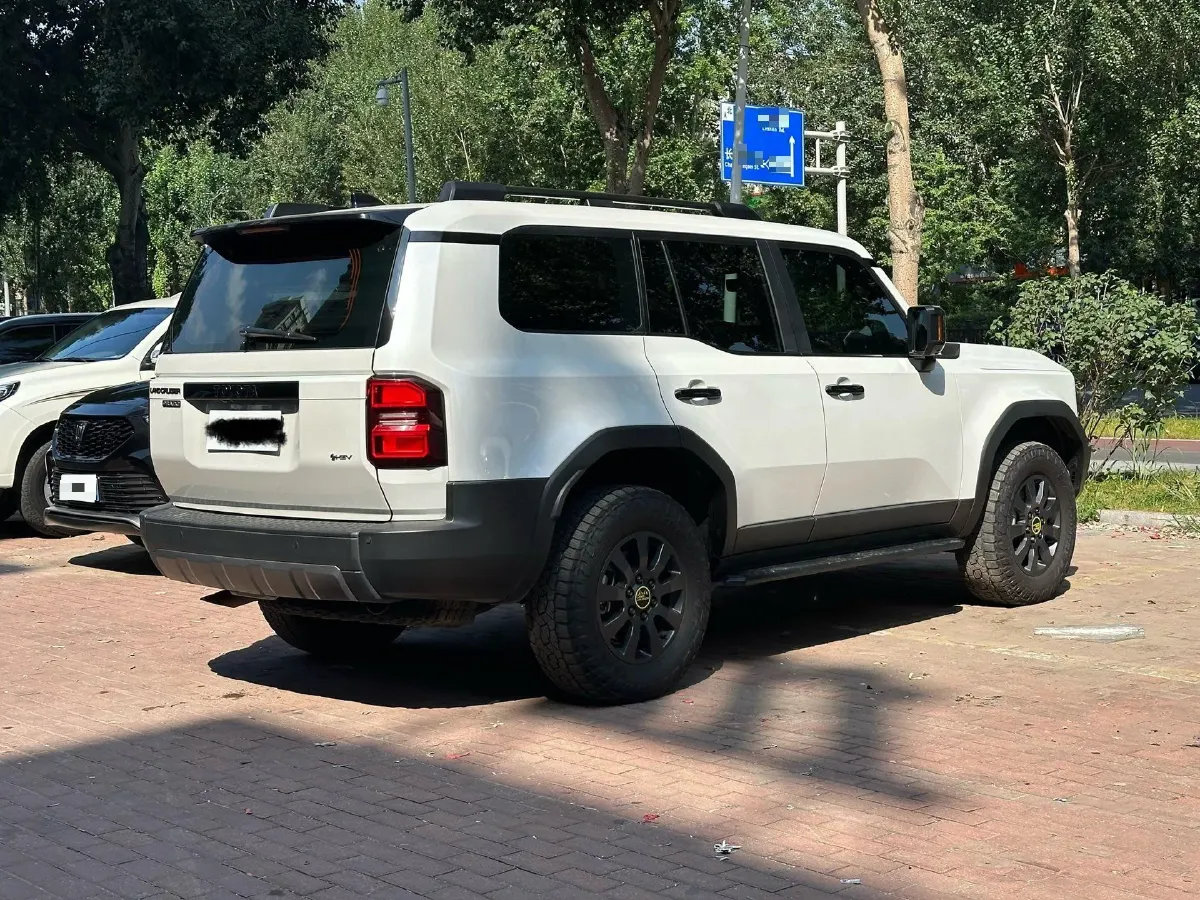 2024 Toyota Land Cruiser Prado 2.4T 282HP L4 8AT Hybrid,autocango,china used car exporter,china ev exporter,chinese used car exporter,chinese used ev exporter