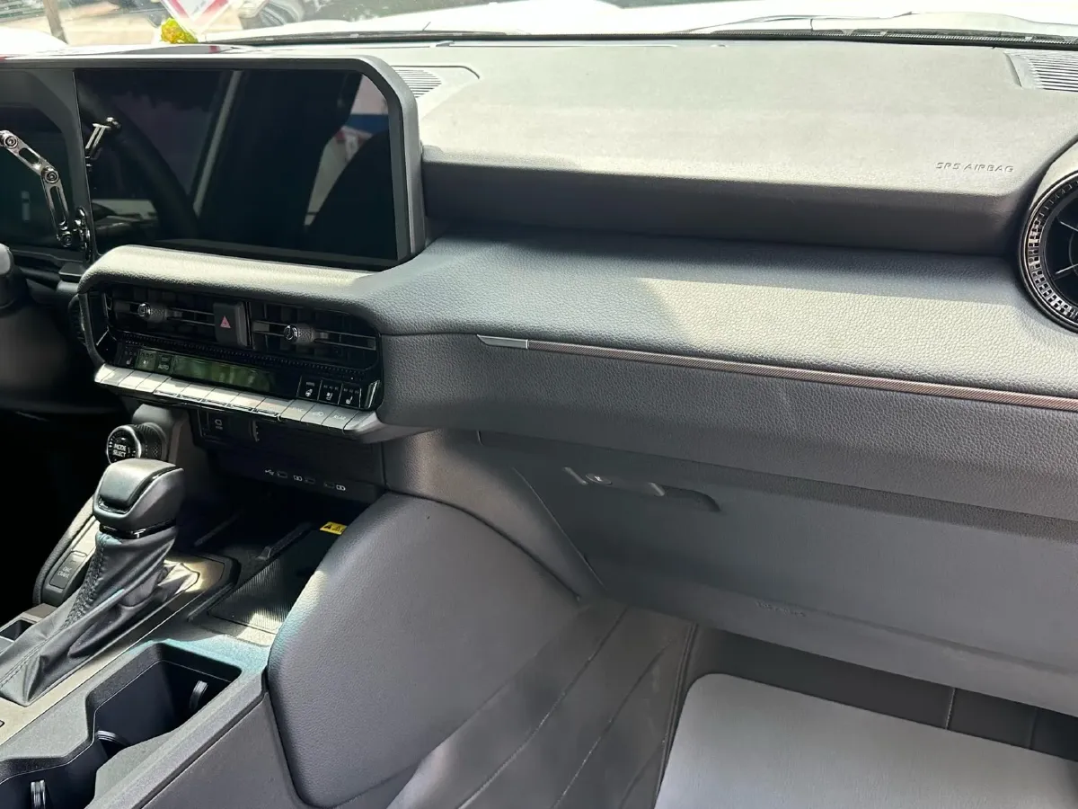 2024 Toyota Land Cruiser Prado 2.4T 282HP L4 8AT Hybrid,autocango,china used car exporter,china ev exporter,chinese used car exporter,chinese used ev exporter