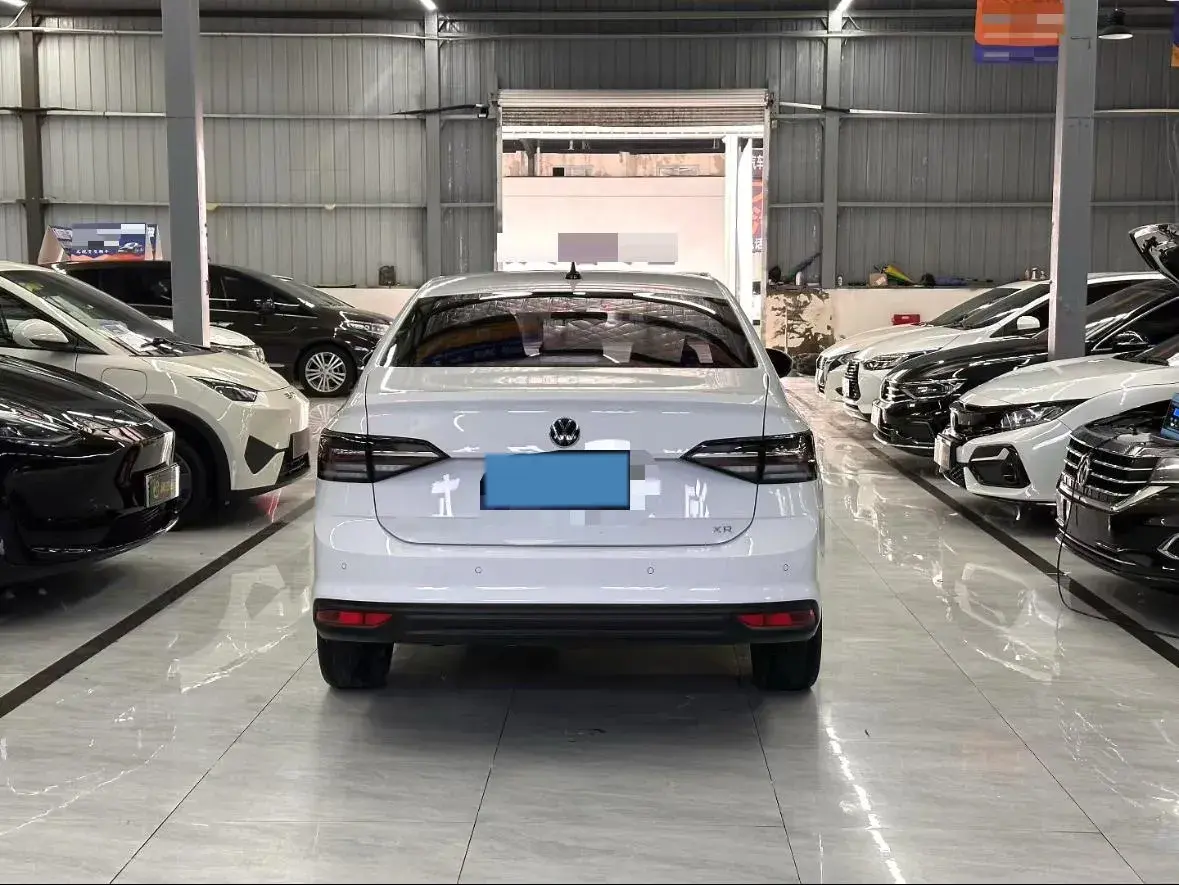 2025 VOLKSWAGEN LAVIDA thumbnail 4