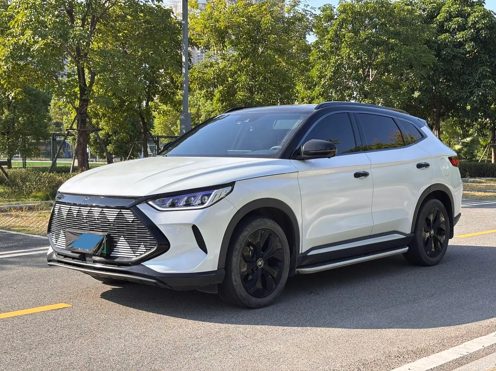 2022 BYD SONG view 1