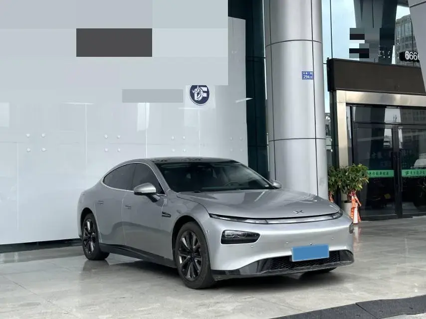 2020 XPENG P7 thumbnail 3