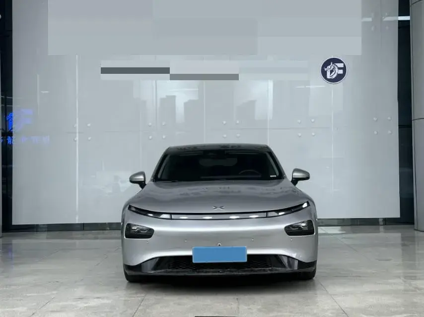 2020 XPENG P7 thumbnail 2