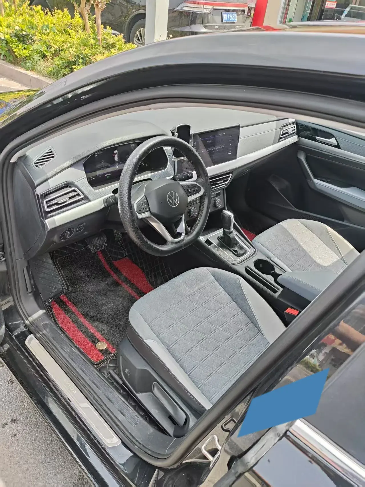 2023 VOLKSWAGEN LAVIDA thumbnail 4