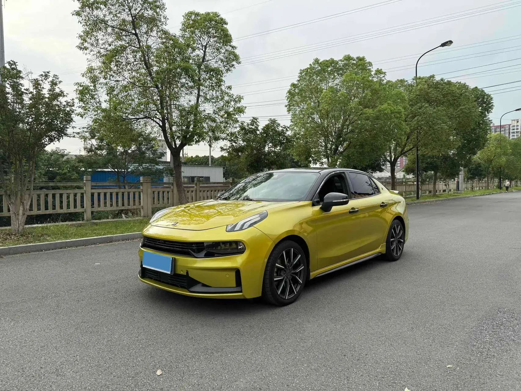 2020 LYNK&CO 03 view 1